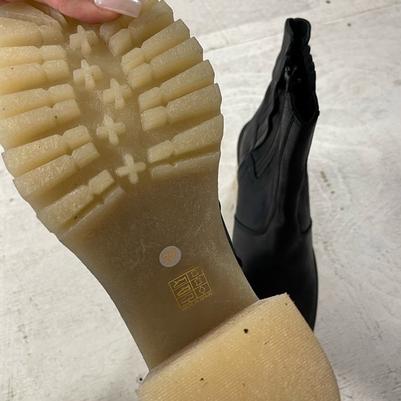 Free People James Chelsea Boot - Picture 5 of 5